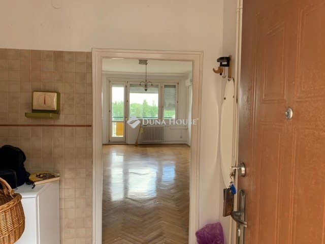 Eladó téglalakás, Budapesten, II. kerületben 93 M Ft, 1 szobás