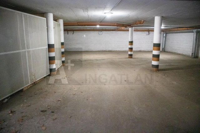 Kiadó garázs, Szegeden 40 E Ft / hó / költözzbe.hu