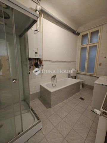 Eladó téglalakás, Budapesten, VIII. kerületben 140.5 M Ft