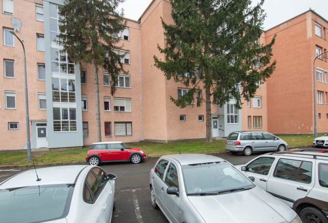 Eladó téglalakás, Szombathelyen 34.9 M Ft, 2 szobás