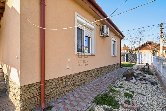 Eladó családi ház, Érden 170 M Ft, 3 szobás