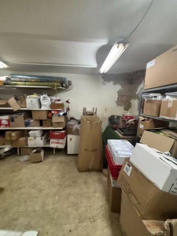 Eladó üzlethelyiség, Szombathelyen 9.5 M Ft, 6 szobás
