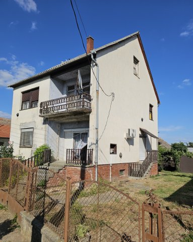 Eladó családi ház, Döbröközön 22.9 M Ft, 5 szobás