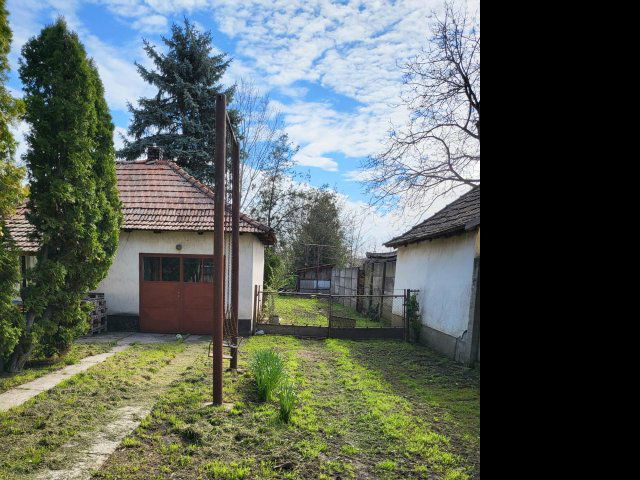 Eladó családi ház, Pusztaföldváron, Rákóczi utcában 15.5 M Ft