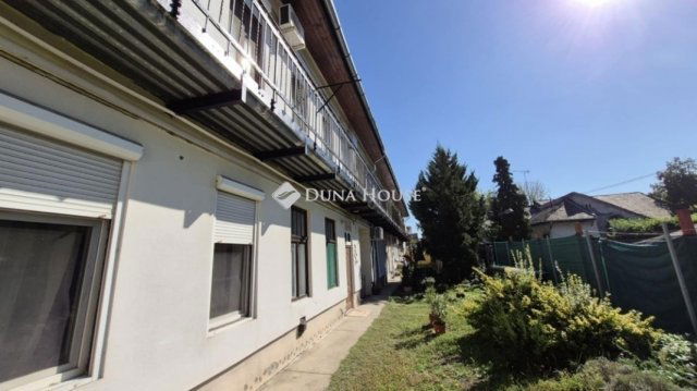 Eladó téglalakás, Budapesten, XV. kerületben 45 M Ft, 1 szobás