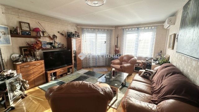 Eladó panellakás, Budapesten, IV. kerületben 99.8 M Ft, 4 szobás