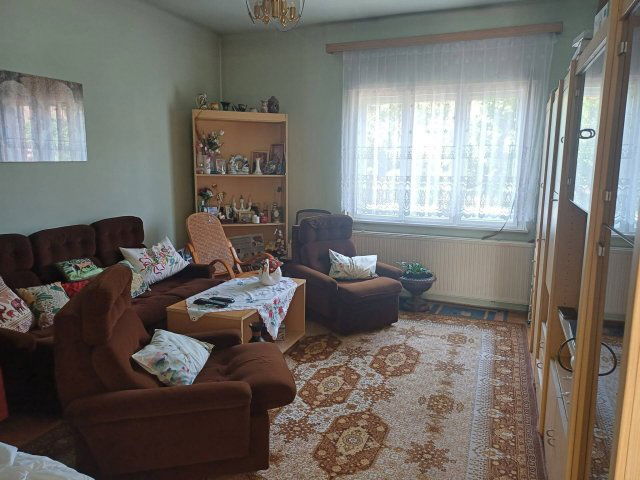 Eladó családi ház, Pilisszentivánon 75 M Ft, 2 szobás