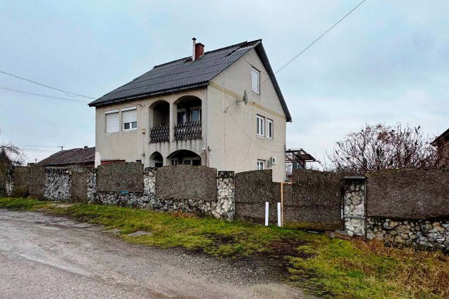 Eladó családi ház, Sajókazán 22 M Ft, 3 szobás