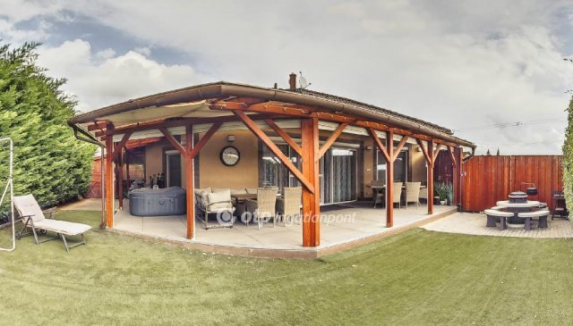 Eladó családi ház, Érden 149 M Ft, 5 szobás