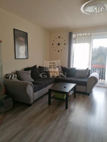 Eladó téglalakás, Deszken 62.9 M Ft, 4 szobás