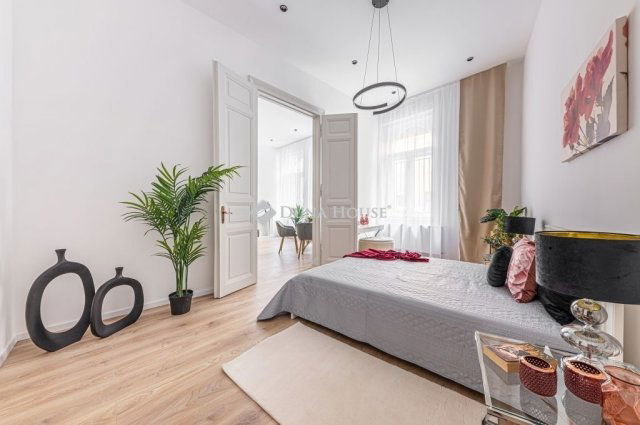 Eladó téglalakás, Budapesten, I. kerületben 135 M Ft, 4 szobás