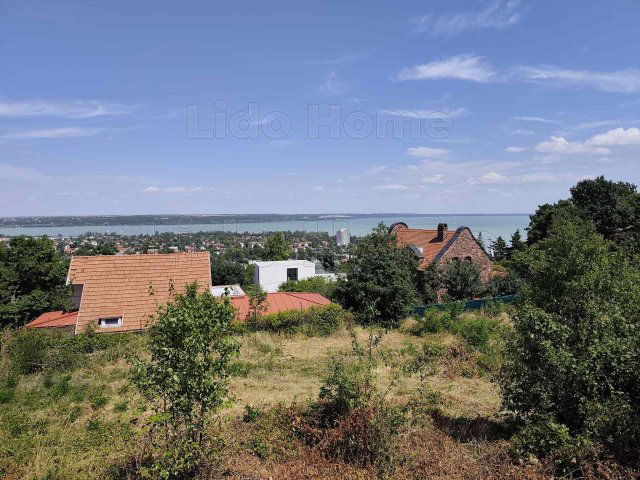Eladó telek, Balatonalmádiban 118 M Ft / költözzbe.hu