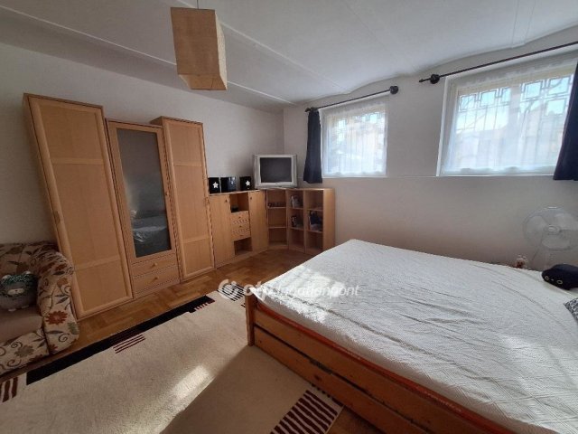 Eladó téglalakás, Budapesten, X. kerületben 42 M Ft, 1+1 szobás