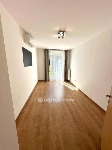 Eladó téglalakás, Budapesten, III. kerületben 91.5 M Ft