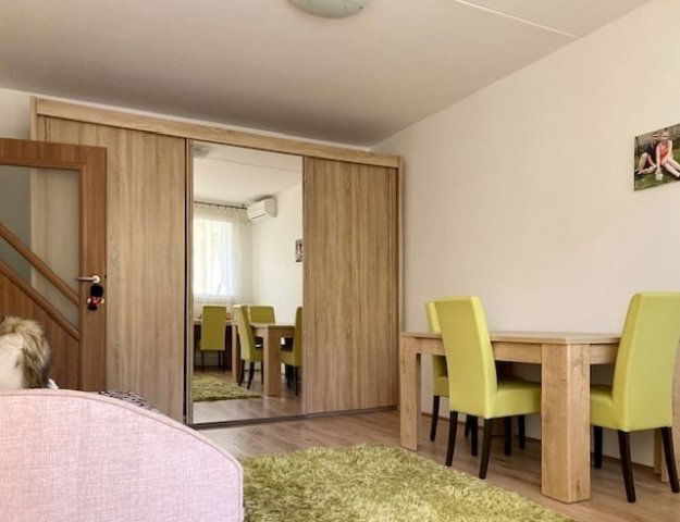 Kiadó panellakás, albérlet, Pécsett, Őz utcában 220 E Ft / hó