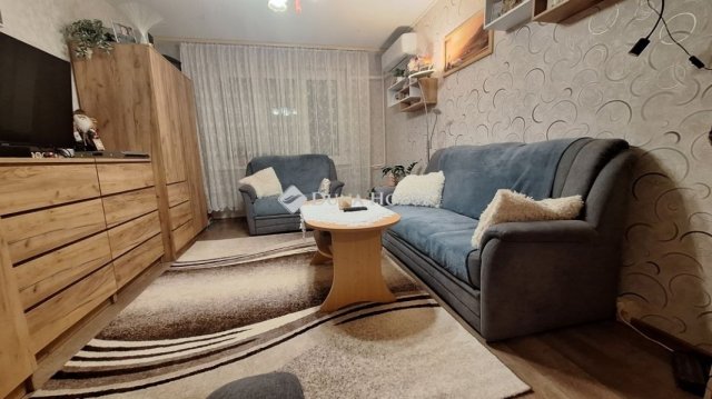 Eladó panellakás, Dunaújvárosban 34.9 M Ft, 2 szobás