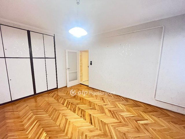 Kiadó téglalakás, albérlet, Egerben 140 E Ft / hó, 2 szobás