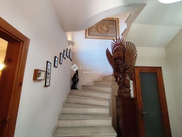 Eladó családi ház, Budapesten, XXI. kerületben 289.9 M Ft