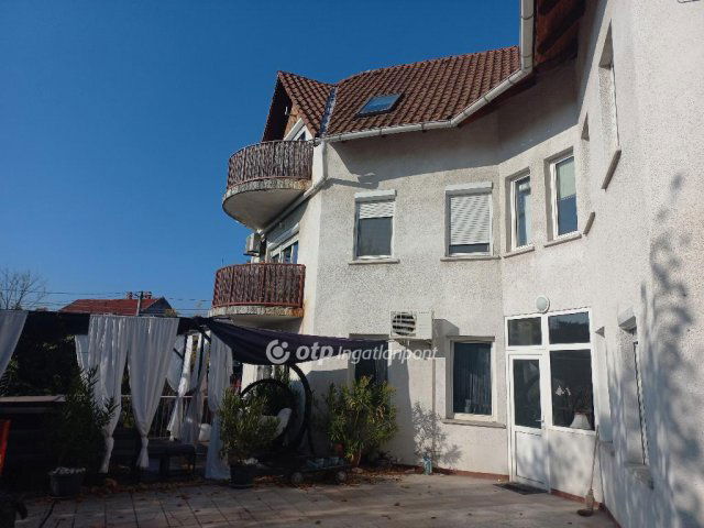 Eladó téglalakás, Budapesten, XV. kerületben 87 M Ft, 2+1 szobás