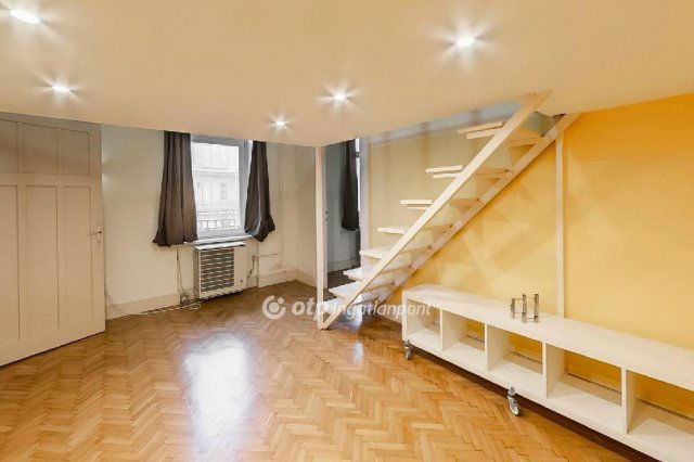 Eladó téglalakás, Budapesten, VIII. kerületben 65.5 M Ft