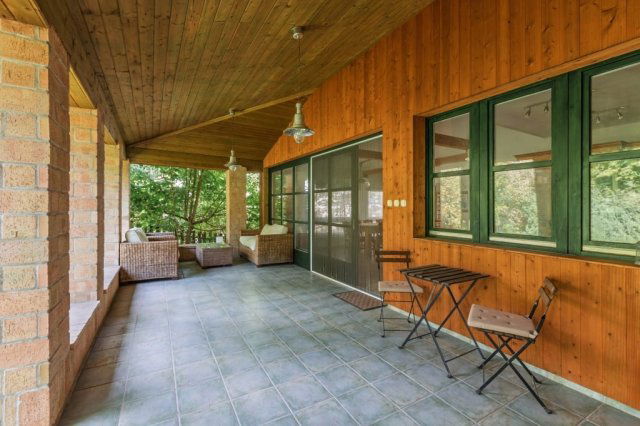 Eladó családi ház, Pécelen 208 M Ft, 7 szobás