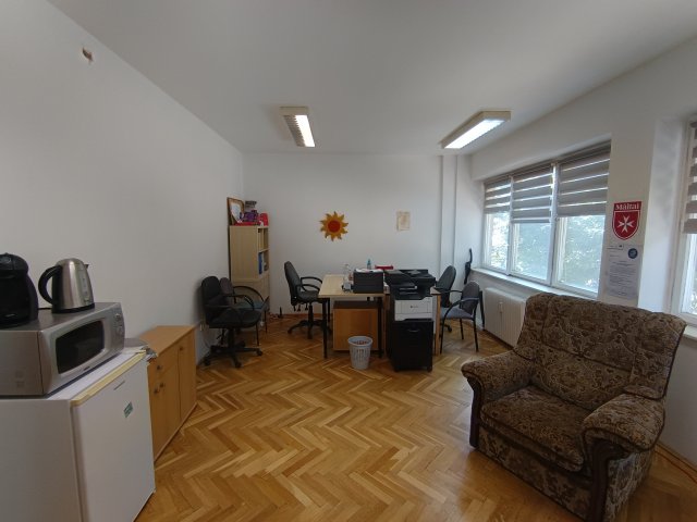 Kiadó iroda, Miskolcon 120 E Ft / hó, 1 szobás