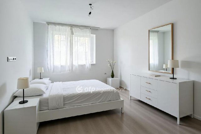 Eladó téglalakás, Rajkán 59.8 M Ft, 3 szobás