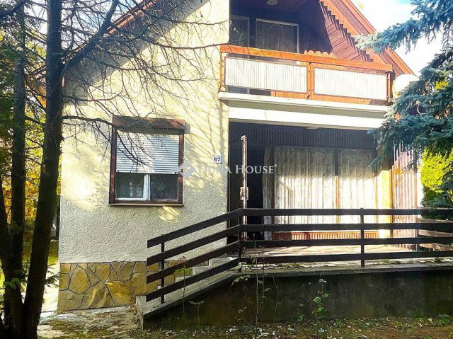 Eladó nyaraló, Balatonföldváron 110 M Ft, 5 szobás