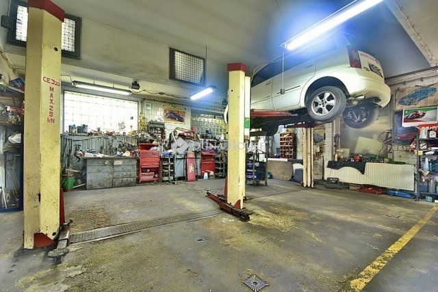 Eladó ipari ingatlan, Budapesten, XV. kerületben 118 M Ft