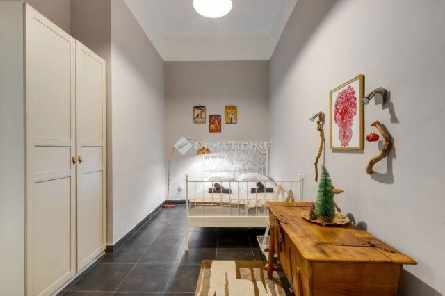 Eladó téglalakás, Budapesten, I. kerületben 232.8 M Ft, 3 szobás