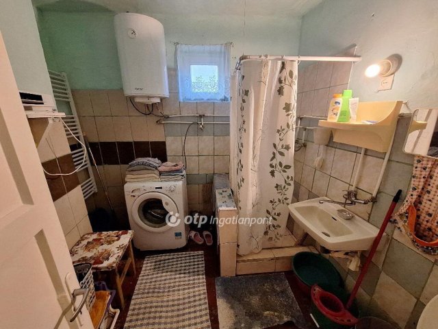 Eladó családi ház, Tiszaörsön 12 M Ft, 3 szobás