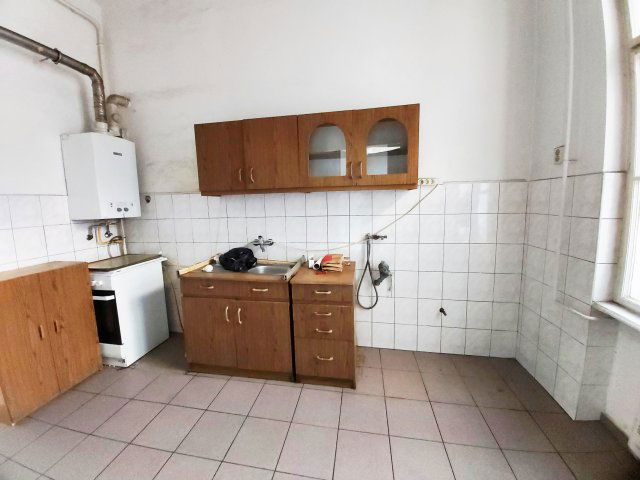 Eladó téglalakás, Budapesten, XIII. kerületben, Váci úton