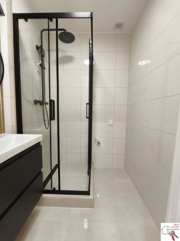 Kiadó panellakás, albérlet, Pécsett 170 E Ft / hó, 2 szobás