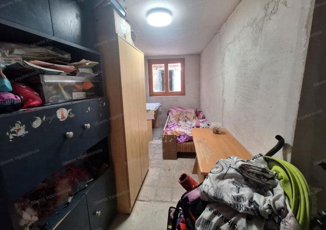 Eladó családi ház, Száron 39.9 M Ft, 2+2 szobás