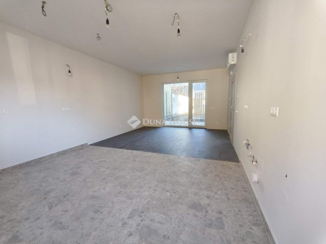 Eladó téglalakás, Kecskeméten 92.5 M Ft, 3 szobás