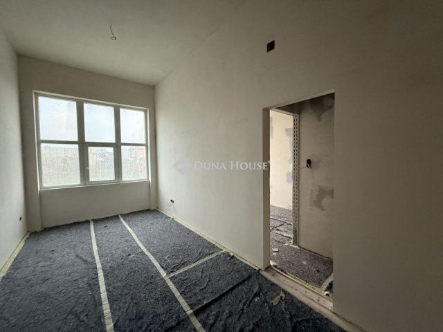 Eladó téglalakás, Budapesten, XXI. kerületben 29.9 M Ft