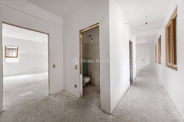 Eladó téglalakás, Budapesten, V. kerületben 199 M Ft, 3 szobás