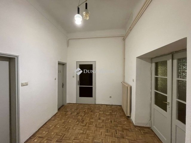 Eladó családi ház, Szegeden 129.821 M Ft, 3 szobás