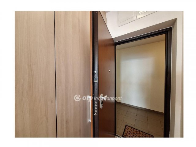 Eladó téglalakás, Budapesten, VII. kerületben 85.9 M Ft