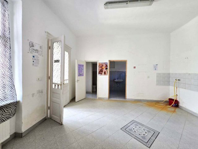 Eladó családi ház, Berkesden 39.5 M Ft, 5 szobás