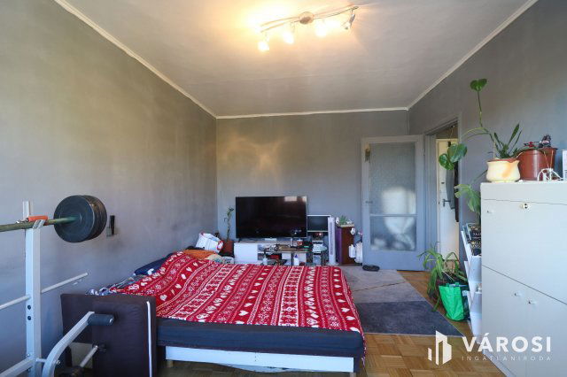 Eladó panellakás, Szegeden 43.9 M Ft, 2 szobás
