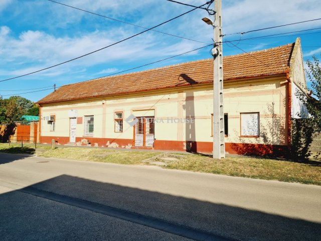 Eladó családi ház, Békéscsabán, Tompa utcában 29.9 M Ft