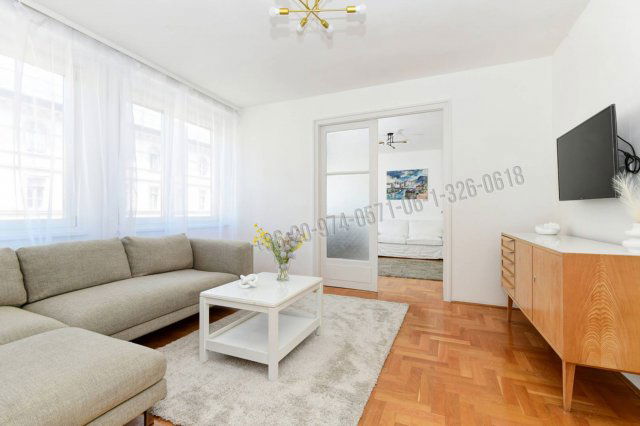 Kiadó téglalakás, albérlet, Budapesten, V. kerületben, 3 szobás