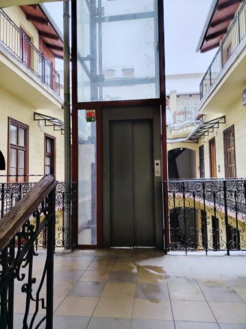 Eladó téglalakás, Budapesten, VI. kerületben, Dessewffy utcában