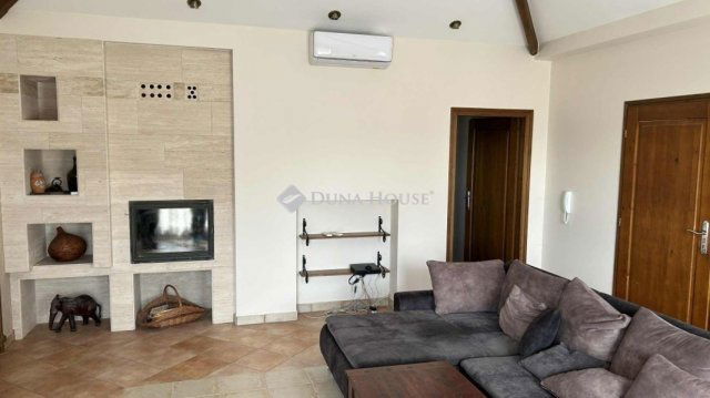 Eladó családi ház, Kecskeméten 172 M Ft, 5 szobás