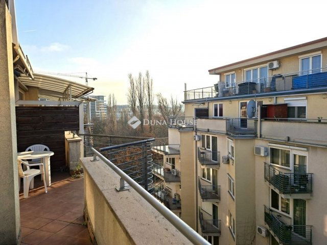 Eladó téglalakás, Budapesten, IX. kerületben 97.9 M Ft, 2 szobás