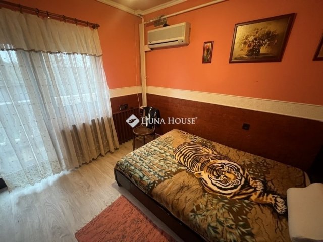 Eladó családi ház, Tápiószentmártonon 69.9 M Ft, 5 szobás