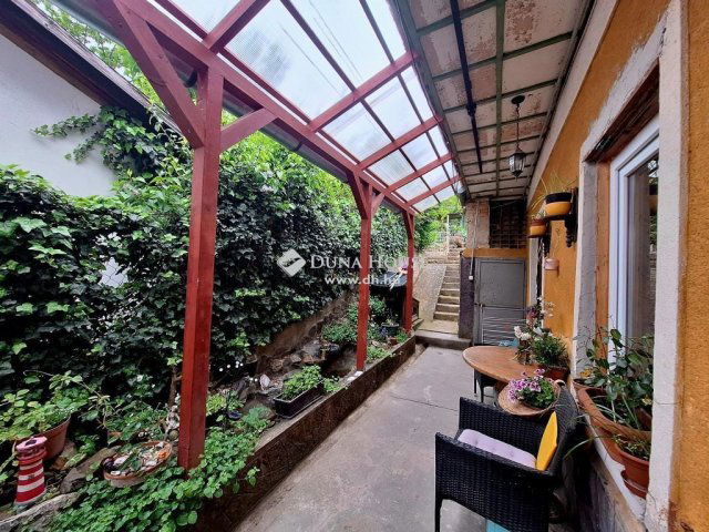 Eladó családi ház, Gödöllőn 59.9 M Ft, 3 szobás