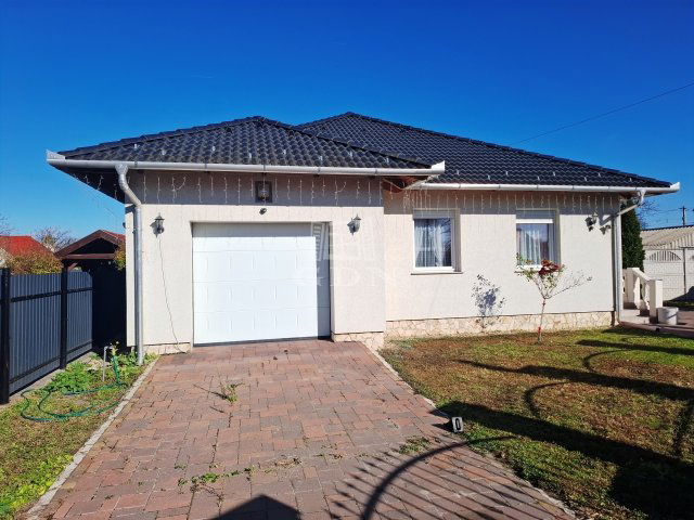 Eladó családi ház, Tökölön 139.9 M Ft, 3 szobás