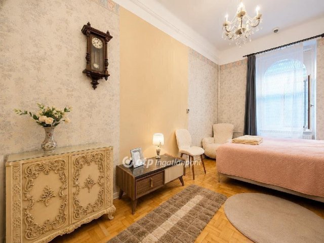 Eladó téglalakás, Budapesten, VIII. kerületben 59.9 M Ft